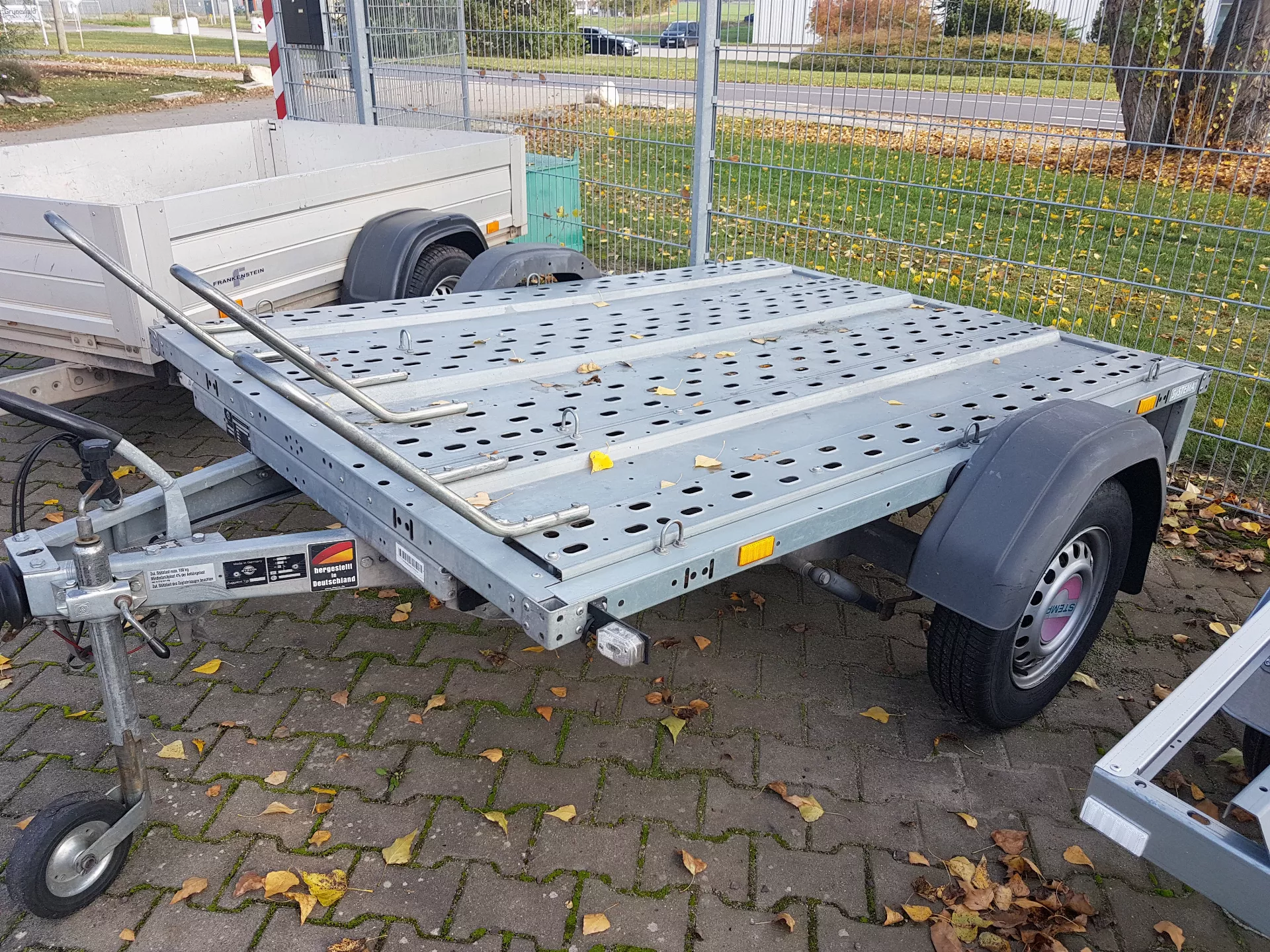 Motorradanhänger gebraucht für max 3 Motorräder